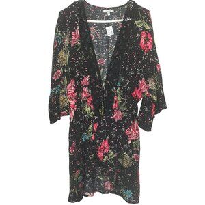 NWT Maurices Kimono Women's M Floral Robe Lace Romantic Feminine Valentines Glam